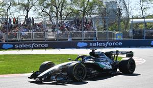Pembalap Mercedes asal Inggris, George Russell, mengemudi selama sesi kualifikasi untuk balapan sprint di ajang balap mobil F1 Grand Prix Kanada di Montreal, Jumat, 22 Mei 2026. (Jacques Boissinot/The Canadian Press via AP)
