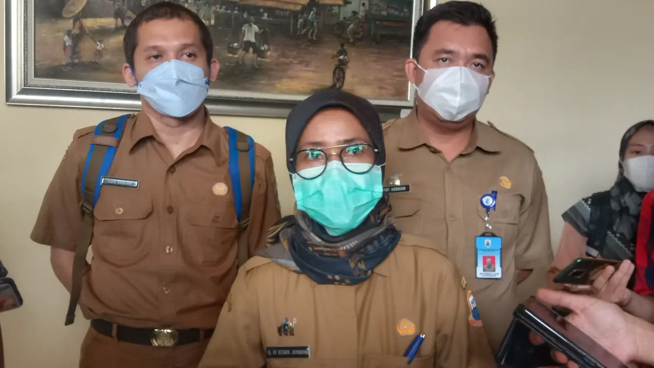 Bupati Lebak, Iti OCtavia Jayabaya, Antisipasi Pemudik Idul Fitri 2021. (Senin, 29/03/2021). (Liputan6.com/Yandhi Deslatama).