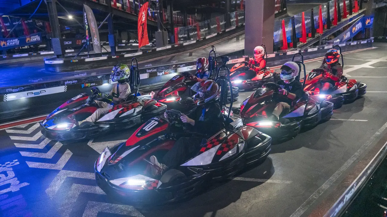 Keseruan balapan gokart