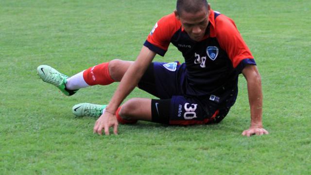 Suster Ngesot &amp; Darah Kobra, Kuak 5 Ritual Unik Pemain Tanah Air