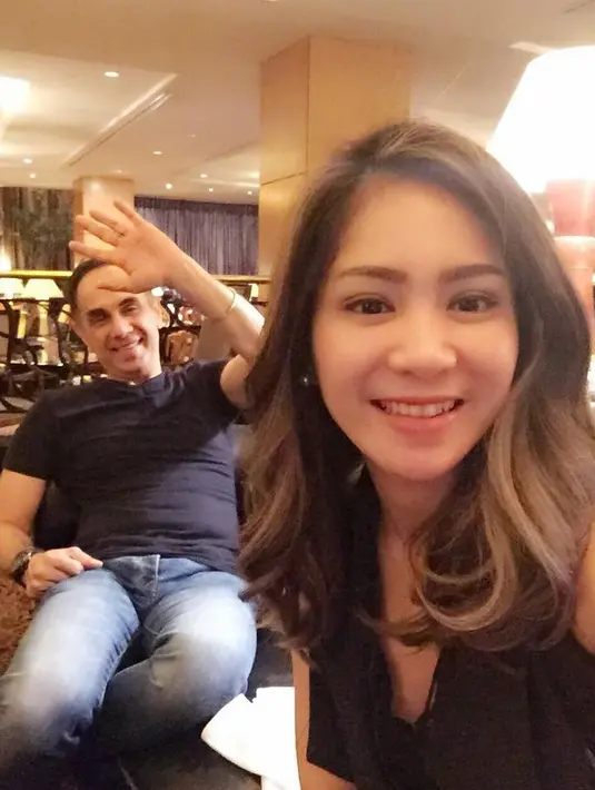 Bunga Zainal dan Sukhdev Singh kerap menghabiskan waktu bersama dengan berlibur ke luar negeri. (Foto: instagram.com/bungazainal05)