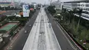 Suasana pembangunan Mass Rapid Transportation (MRT) koridor Lebak Bulus-Bundaran HI, Jakarta, Minggu (13/8). Pengerjaan proyek MRT Fase I dari Lebak Bulus ke Bundaran HI sepanjang 15,7 km terus dikebut oleh PT MRT Jakarta. (Liputan6.com/Herman Zakharia)
