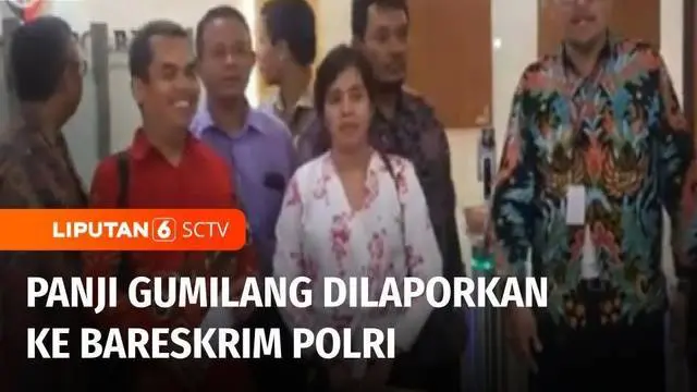 Para advokat yang tergabung Forum Advokat Pembela Pancasila melaporkan pemimpin Pondok Pesantren Al Zaytun, Panji Gumilang ke Bareskrim Polri, Jumat siang. Panji Gumilang dinilai telah melakukan penistaan agama dan perbuatannya bisa berdampak pada pe...