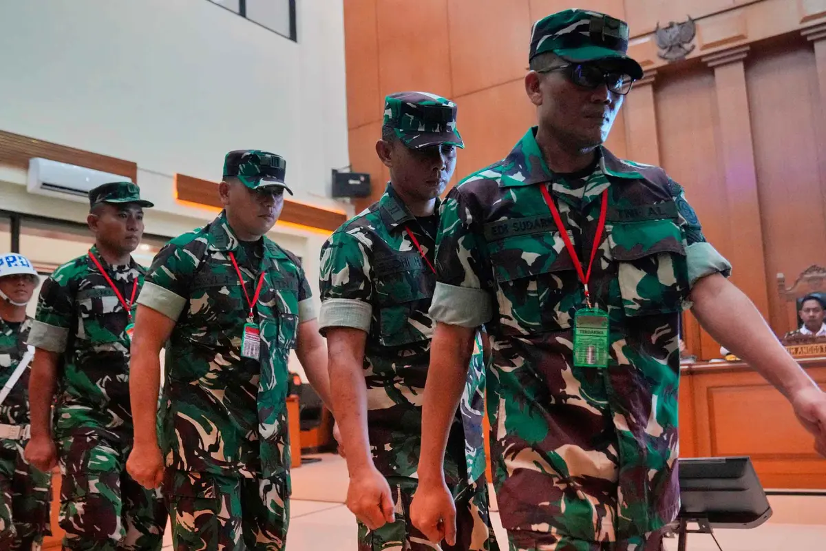 Berseragam Lengkap, Empat Tersangka Penyiraman Air Keras Terhadap Aktivis HAM dan Wakil Koordinator KontraS Andrie Yunus Jalani Sidang Perdana