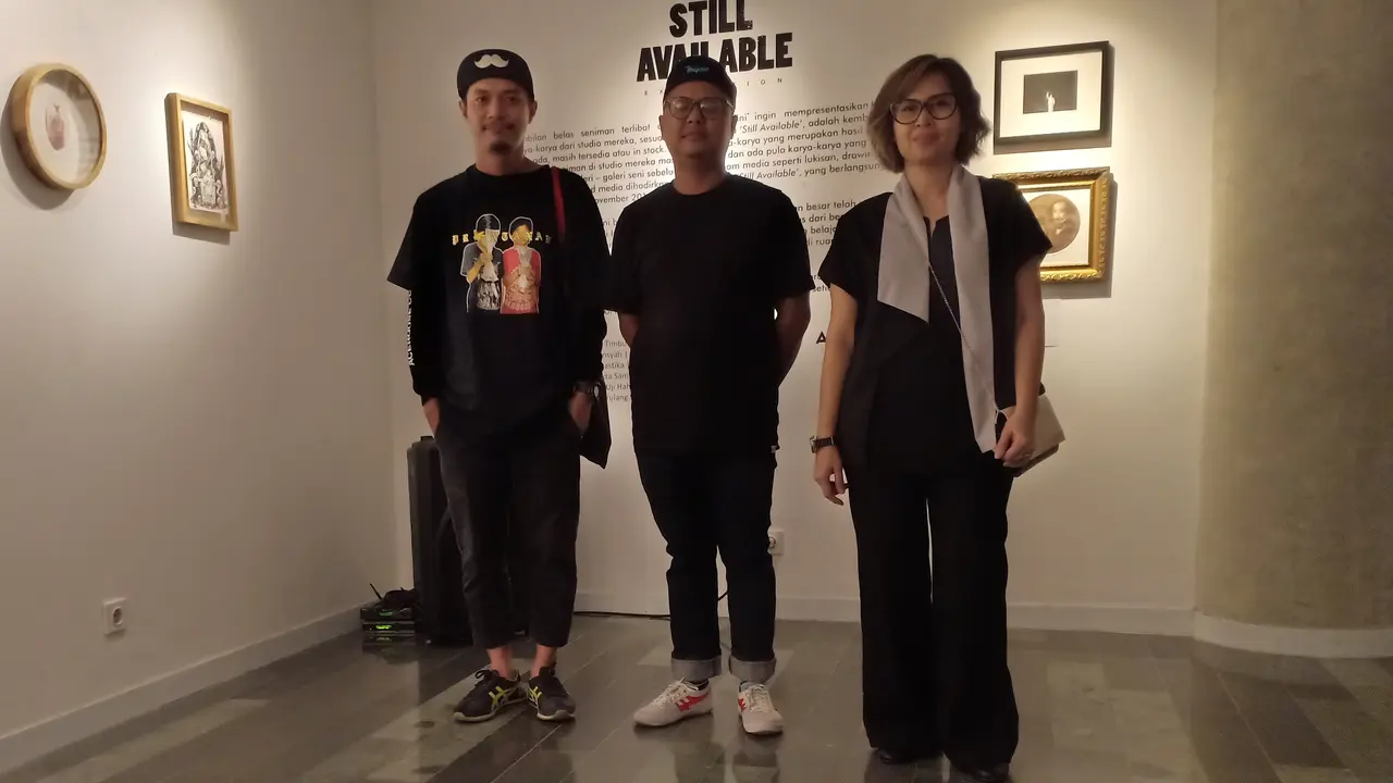 [Fimela] Seniman-seniman muda Yogyakarta gelar pameran seni kelompok "Still Available" di Jakarta.
