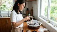 10 Cara Menghilangkan Bau Plastik Baru pada Wadah Makan Paling Ampuh, Praktis dan Higienis