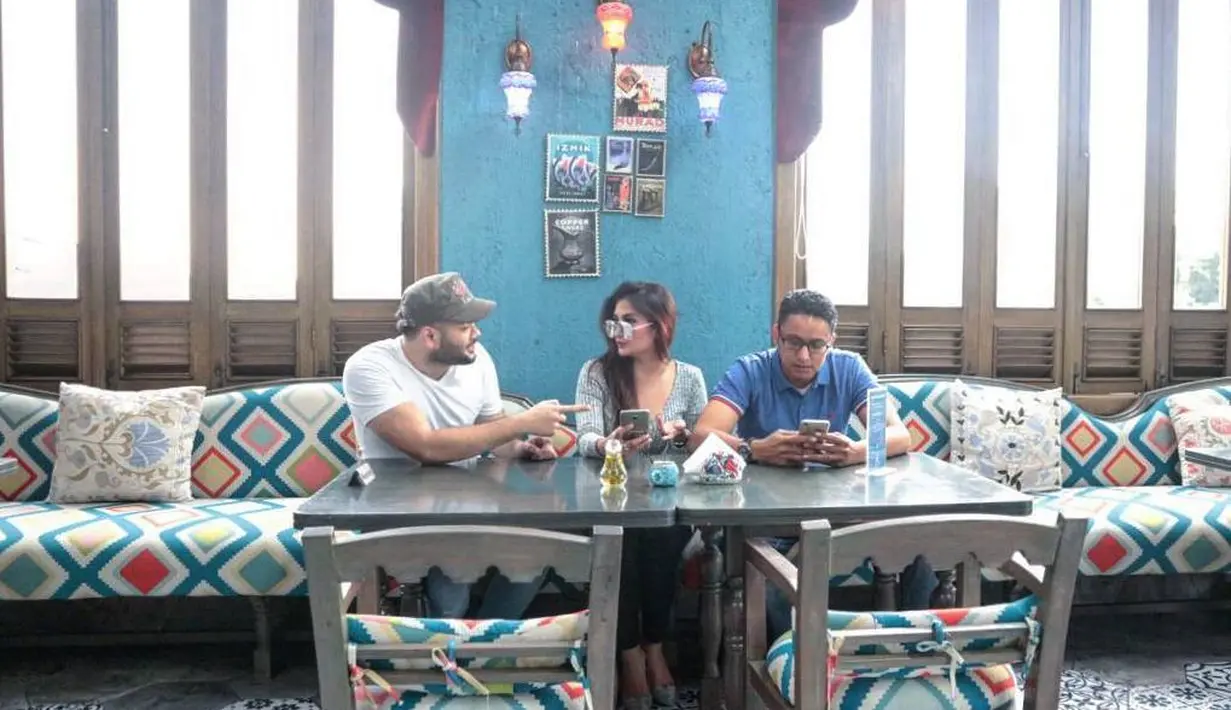 Foto yang diunggah di Instagram itu mendapatkan ribuan likes dari warganet. Doa dan harapan para penggemarnya pun membanjiri agar segera terbebas dan kembali berkarya. (Instagram/ridho_rhoma)