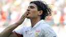 Stuttgart's striker Mario Gomez celebrates scoring his 3rd of 4 goals during Bundesliga match VfB Stuttgart vs VfL Wolfsburg in Stuttgart on May 9, 2009. Stuttgart won the match 4-1. AFP PHOTO/OLIVER LANG