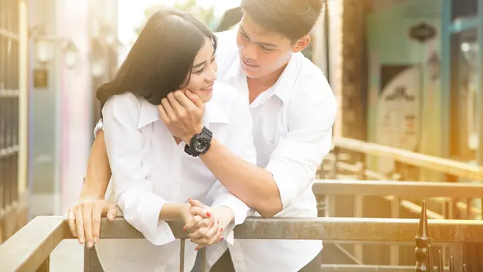 pasangan dan sentuhan