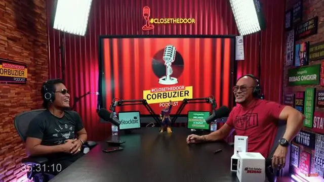 6 Momen Persahabatan Deddy Corbuzier dan Gus Miftah dari Mualaf Hingga Kini