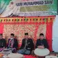 Wawako Bengkulu Dedy Wahyudi mengikuti tradisi zikir Syarafal Anam di Masjid At-Taqwa Bengkulu (Media Center Kota Bengkulu / Liputan6.com)