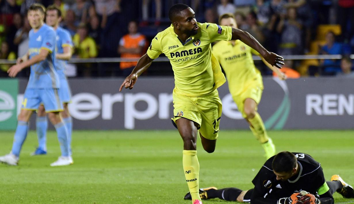 3. Cedric Bakambu (Villarreal) - 8 Gol (1 Penalti). (AFP/Jose Jordan)
