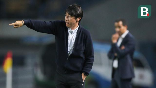 Foto: Intip Outfit yang Digunakan Shin Tae-yong, Anak Muda Banget