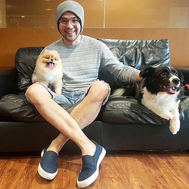 Sering Berperan Jadi Suami Antagonis, Ini 6 Potret Hangat Hans Hosman dan Keluarga