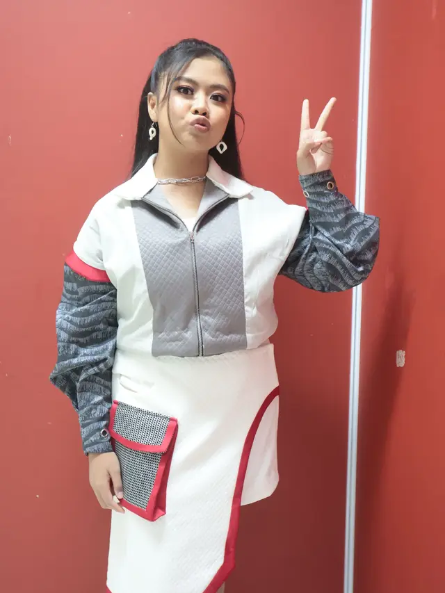 Kani Peserta Dangdut Academy 8