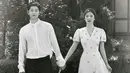 Sebagian besar orang penasaran dengan kisah cinta dari Song Joong Ki dan Song Hye Kyo. Dispatch mengabarkan jika pasangan ini tidak melewati proses pacaran. (Foto: allkpop.com)