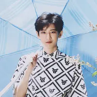 Chanyeol EXO kerap mendapat tawaran sebagai model untuk brand pakaian. Lantaran idol kelahiran 27 November 1992 pounya tinggi 185 cm. (Foto: Soompi.com)