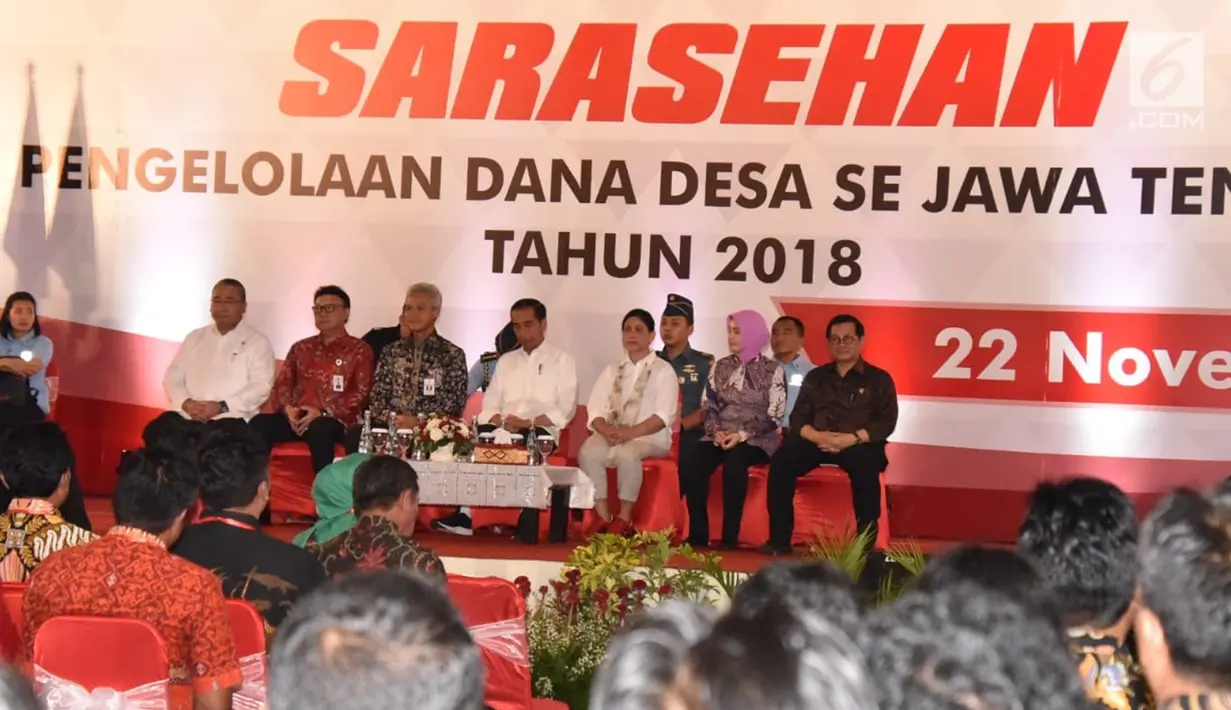 Presiden Joko Widodo saat menghadiri Sarasehan Pengelolaan Dana Desa se-Jawa Tengah Tahun 2019  di Gedung PRPP Semarang, Kamis (22/11). Menurut Jokowi, membangun desa sama artinya dengan membangun Indonesia sesungguhnya. (Liputan6.com/Gholib)