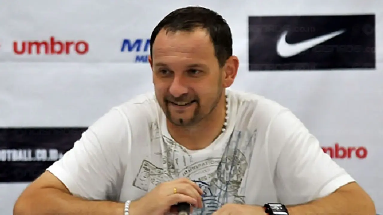 dejan-antonic-131119b.jpg