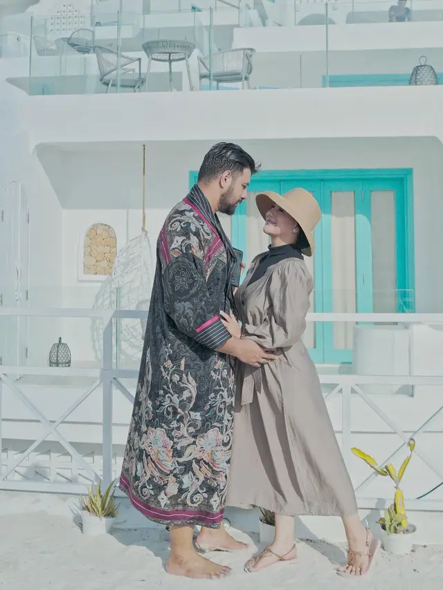 7 Momen Liburan Irish Bella dan Ammar Zoni di Labuan Bajo, Romantis