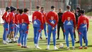 Pelatih Bayern Muchen, Thomas Tuchel memimpin latihan yang berlangsung di Munchen, Jerman, Selasa (28/03/2023). Tuchel akan memulai laga debutnya bersama Die Roten saat melawan Borussia Dortmund di Liga Jerman pada Sabtu (01/04/2023). (AFP/Michaela Rehle)