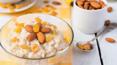 Hasil gambar untuk oatmeal dan kacang almond