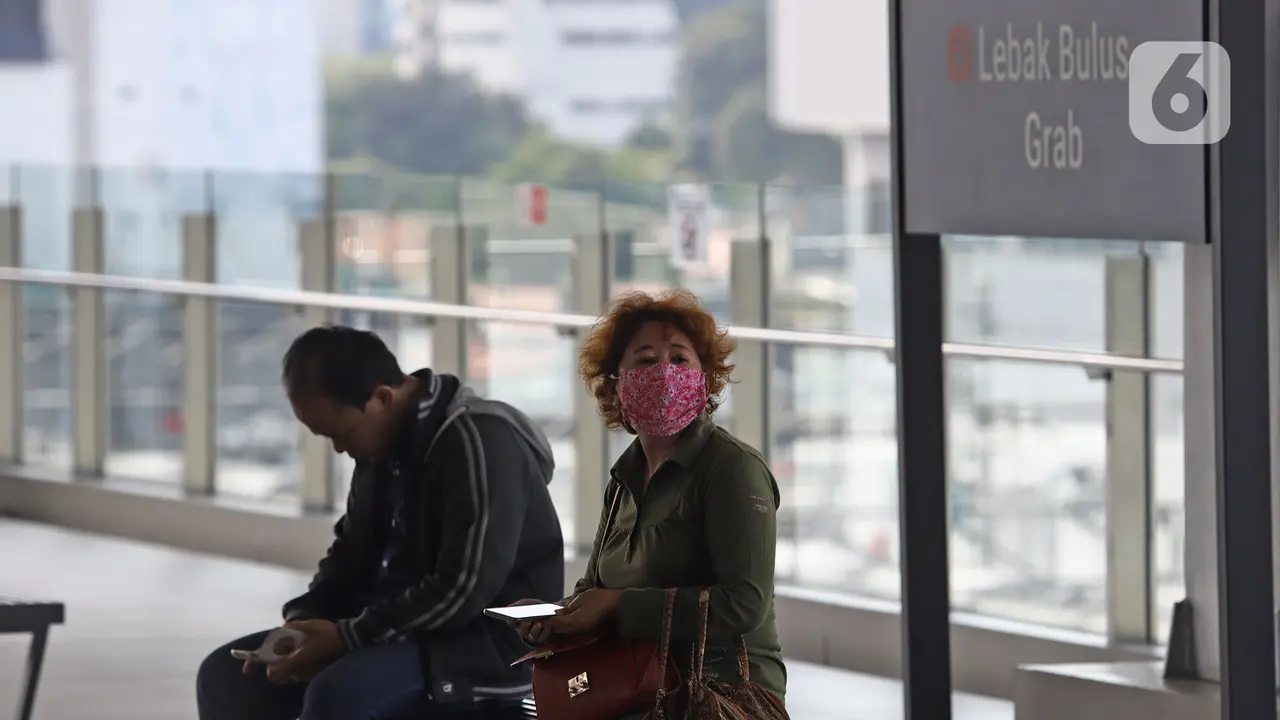 Penumpang MRT Wajib Pakai Masker