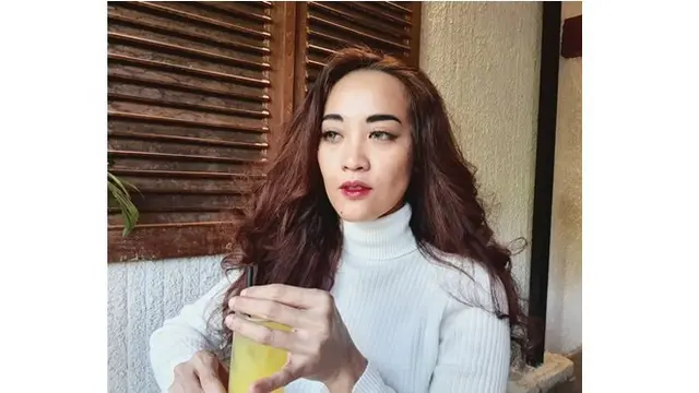 Makin bertambah usia, pesona Inna tak menua bak ABG.