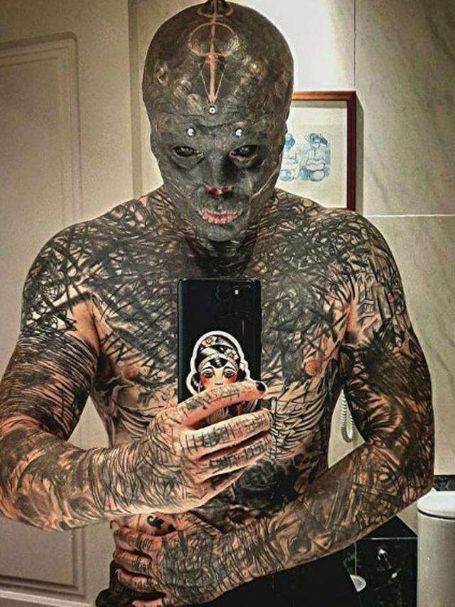 Terobsesi Menjadi Alien, Pria Ini Lakukan Modifikasi Ekstrem pada Tubuhnya