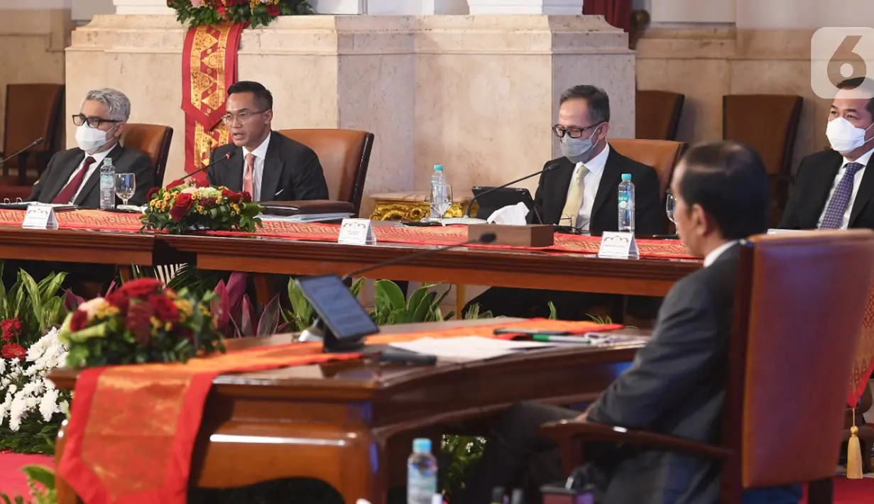 Fokus kedua adalah meletakkan upaya penanganan dampak perubahan iklim
dalam kerangka pembangunan berkelanjutan. Penanganan dampak perubahan
iklim, menurut Presiden, harus dilakukan secara berimbang dengan
pembangunan sosial dan ekonomi masyarakat. (Liputan6.com/HO/Biro Pers Setpres)