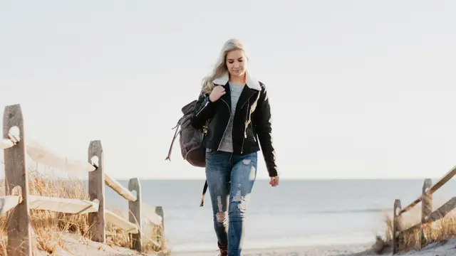 Zodiakmu, Gayamu: Temukan Fashion Simpel yang Pas untuk Setiap Hari