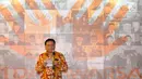 Ketua Bawaslu, Abhanmemberi sambutan perayaan HUT 1 Dasawarsa Bawaslu di Jakarta, Senin (9/4). HUT 1 Dasawarsa Bawaslu menggunakan tagar #1Dasawarsa dengan tema 'Bersama Rakyat, Bawaslu Mengawasi'. (Liputan6.com/Helmi Fithriansyah)