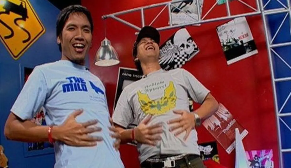<p>Kompak dan humoris, Vincent dan Desta juga pernah memandu acara MTV Bujang tahun 2005 silam. (FOTO: instagram.com/desta80s/)</p>