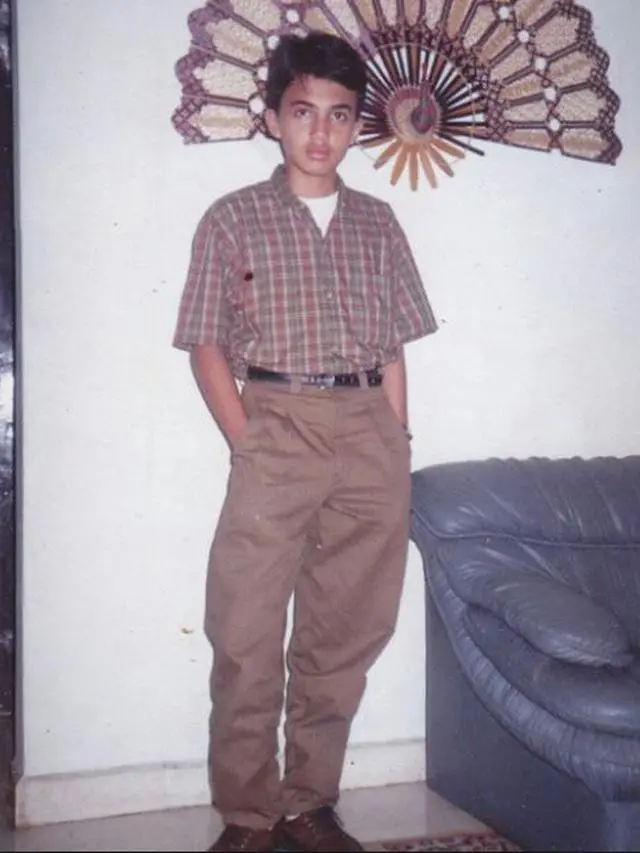 6 Foto Lawas Sahrul Gunawan Saat Remaja Ini Curi Perhatian