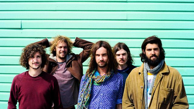 [Bintang] Tame Impala