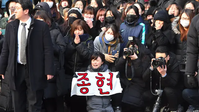 Banjir Air Mata di Acara Pemakaman Jonghyun SHINee