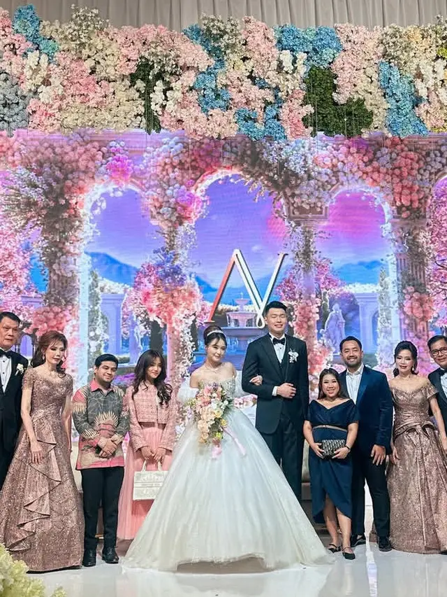 Fuji An saat Kondangan Vior dan Vincent. [@fuji_an]