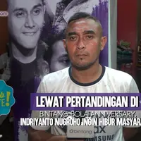 Indriyanto Nugroho melakukan beberapa persiapan untuk pertandingan futsal di acara Samsung Galaxy Bintang Bola Anniversary.