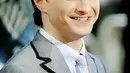 Daniel Radcliffe yang terkenal akan aktingnya sebagai sosok penyihir di sekuel film 'Harry Potter' akan kembali berakting dilayar kaca sebagai FBI. (Bintang/EPA)