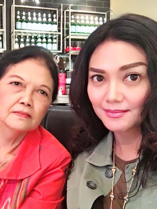 6 Potret Ibunda Bella Saphira yang Memesona di Usia 80 Tahun, Jarang Tersorot