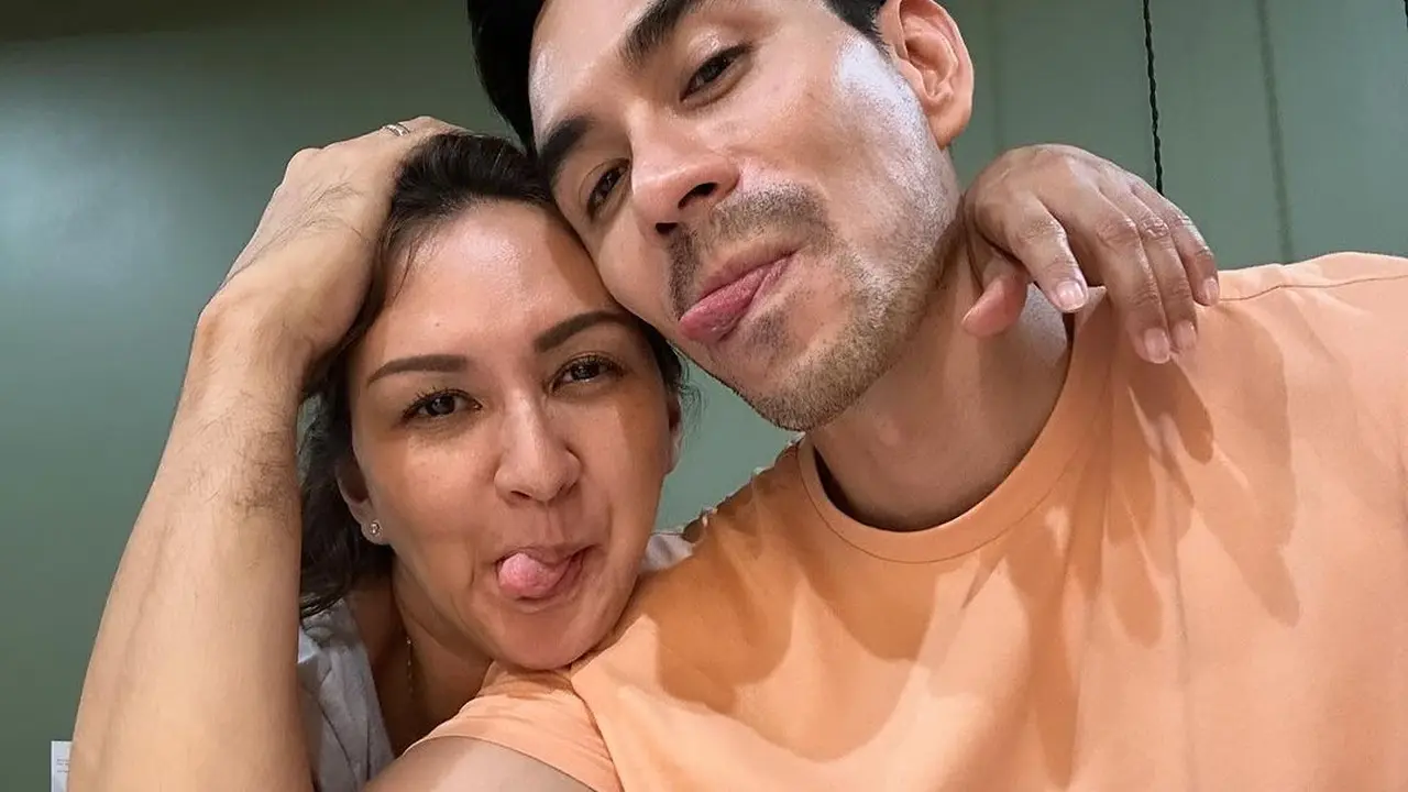 Darius Sinathrya dan Donna Agnesia (Instagram/darius_sinathrya)