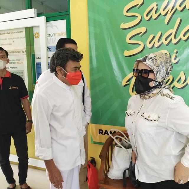 Rhoma Irama – Elvy Sukaesih (Foto: Instagram/@elvy_sukaesih)