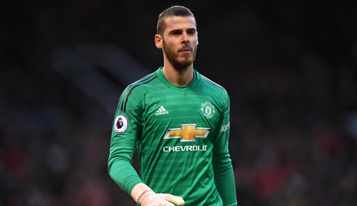 2. David de Gea - De gea termasuk kiper dengan rating tertinggi saat ini. Namun buruknya performa MU membuatnya bersiap untuk turun rating. Diprediksi nanti dua hingga tiga poin akan turun dalam performanya De Gea. (AFP/Paul Ellis)