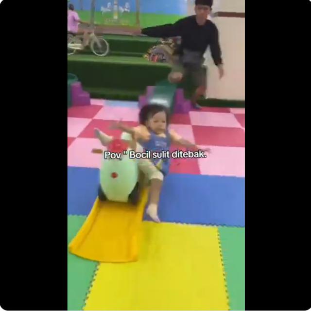 6 Momen Apes Bocil ketika Main Ini Bikin Ngakak Sekaligus Tepuk Jidat