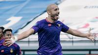 Usai absen karena positif COVID-19, Youssef Ezzejjari kembali mencetak gol untuk kemenangan Persik atas Persela 1-0 pada laga pekan ke-25 BRI Liga 1 di Stadion Kompyang Sujana Denpasar, Bali, Senin (14/2/2022). (Bola.com/Gatot Susetyo)