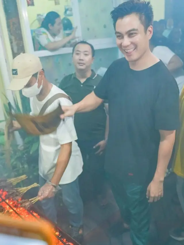 Baim Wong bakar sate (Instagram/baimwong)