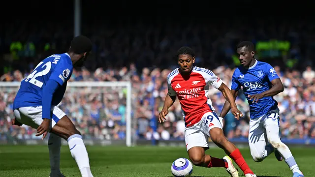 Duel sengit Everton vs Arsenal