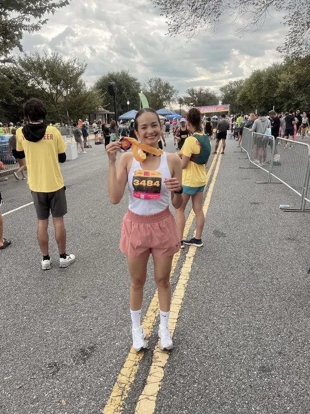 Enzy Storia ikut half marathon di Washington DC (Instagram/enzystoria)