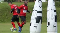 Persipura Jayapura menjalani pemusatan latihan di Agro Wisata, Batu, Malang, Selasa (28/1/2020). (Bola.com/Iwan Setiawan)