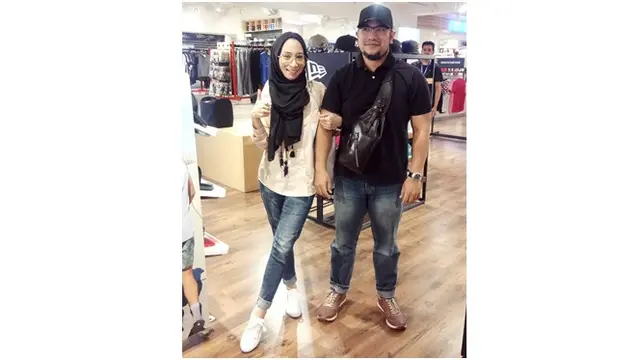 Tak hanya berparas cantik, Cyntia Livianty juga memiliki penampilan yang fashionable.